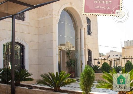 منزل شبه فيلا مميزة للبيع من المالك مباشـرة 