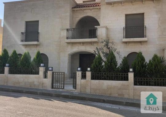 فيلا فاخرة مستقلة للبيع في ناعور