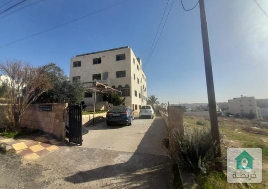 عمارة 3 طوابق فيها 6 شقق للبيع في شفا بدران