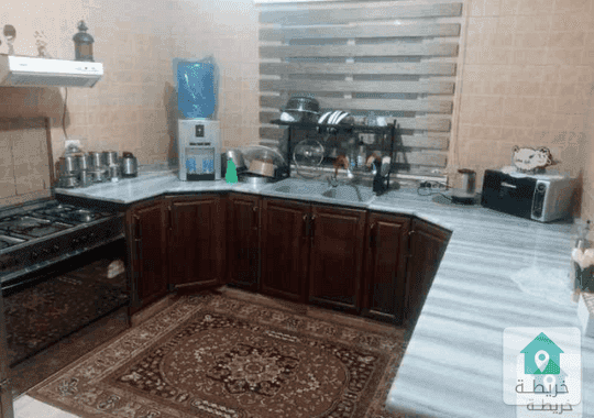 شقه من سكن كريم للبيع 