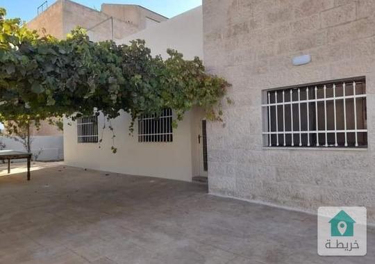 بيت مستقل 🌹منزل مستقل للبيع🌹أبو نصير🌹أسكان المهندسين🌹صافوط..مساحة الأرض ٥٥٠ متر🌹طابق واحد ومسمو
