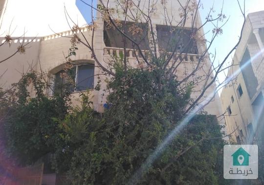 منزل للبيع في الزرقاء جبل طارق قرب مثلث الأقصى بجانب الكردي لمواد البناء 