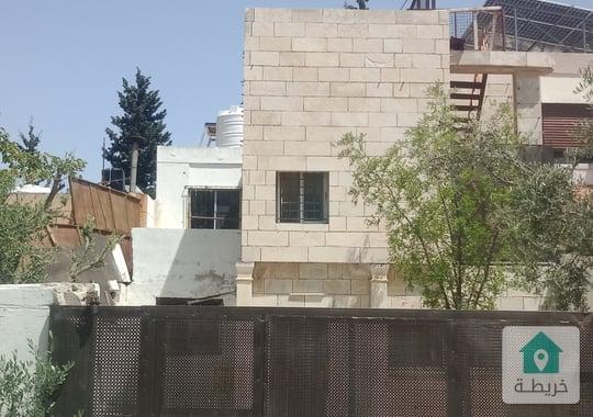فيلا امريكيه طابقين في ابونصير 