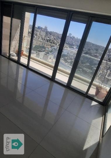 A distinctive apartment for annual rent only  consisting of 3 rooms