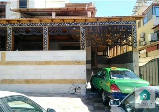 شقة للبيع في الثامنه مقابل السوق القديم 