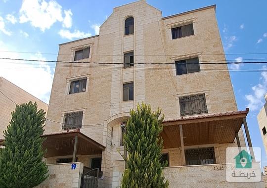 عمارة للبيع مكونة  شقق من سكنية مفروزة عدد  8 