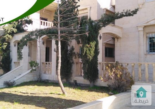 قصر للبيع في طبربور مساحة البناء 3000م ومساحة الارض 3 دونم ومساحة الحديقة 1000م