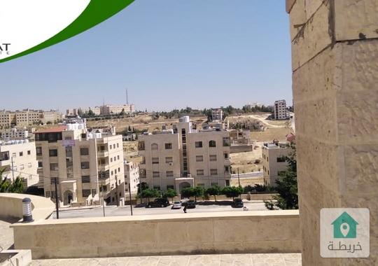 فيلا مستقلة للبيع في شفا بدران مساحة الارض 790 م مساحة البناء 500 م