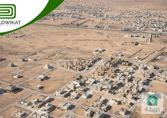 ارض للبيع في المفرق مساحة الارض الاجمالية 1100 دونم تصلح لمشروع طاقة شمسية