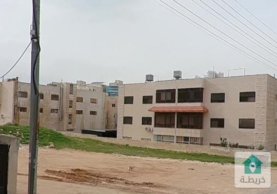 ارض للبيع قرب دوار المنهل / من المالك مباشره 
