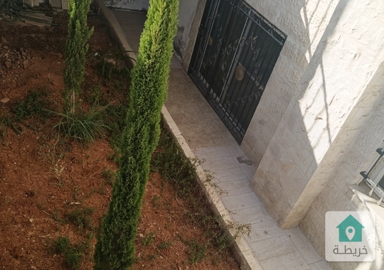 شقه شبه ارضي بشفا بدران الكوم مساحه 120متر داخلي وخارجي 30 متر للبيع بسعر 46 الف ت 0796974924 