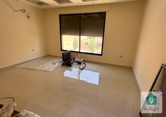 شقة جديدة غير مسكونة للبيع في طبربور مع مكيفات جداد و مطبخ راكب