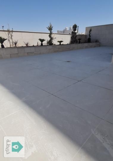 شقة للبيع في أجمل مواقع الجبيهة ٢٩٠م مع تراسات وحديقة ٤نوم جميعها ماستر سوبر ديلوكس جديدة 