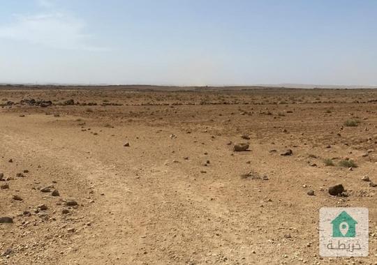 قطعة ارض ٤ دونم بالمفرق للبيع 