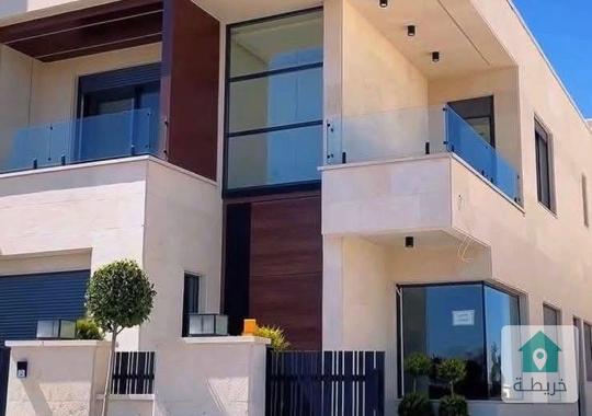 فيلل للبيع رجم عميش حي الصاحبة فاخرة ذات تشطيبات سوبر ديلوكس وبسعر مغري 