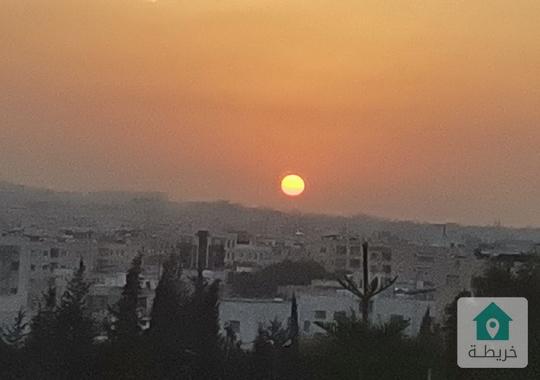 بيت كبير للايجار  مع حديقه واسعه قريب لجميع الخدمات 