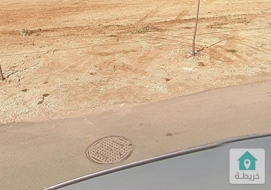 ارض للبيع في الجبيهه قرب مقام ابو العوف ومسجد الفريد تصلح لمشروع اسكامي او فيلا