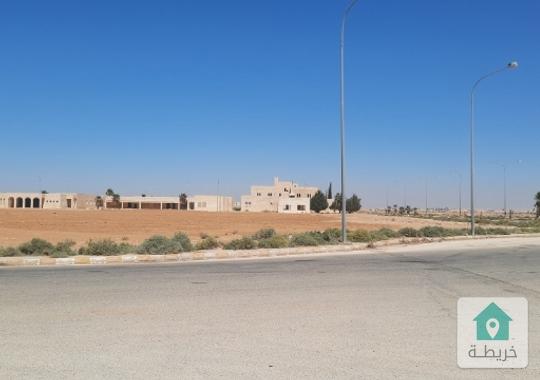 ارض للبيع القنيطرة صناعات خفيفة بجانب المنطقة الجمركية المطار بسعر مناسب 
