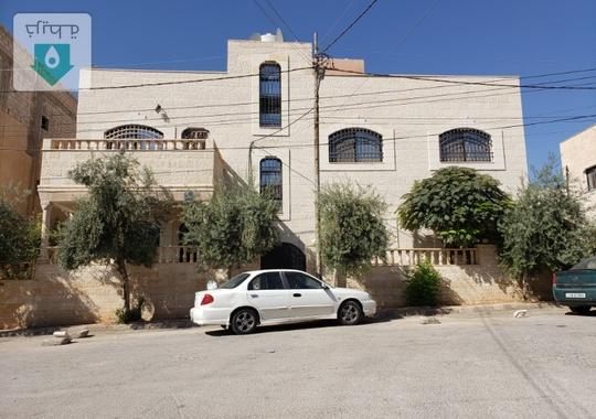 منزل طابقين للبيع في جبل طارق