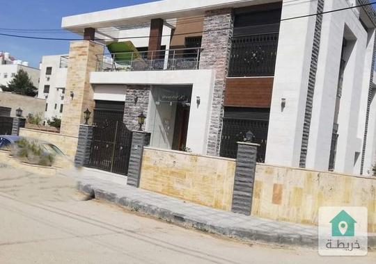 فيلا للبيع في البنيات