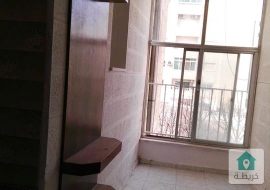 شقة للإيجار في الجاردنز 