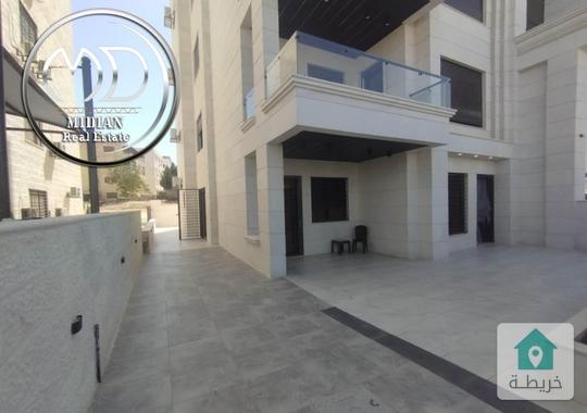 شقق ارضية جديدة للبيع ضاحية النخيل مساحات 190  200م مع تراسات وحدائق تشطيبات و ديكورات سوبر ديلوكس