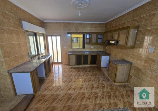 شقة فارغة للايجار في ضاحية الرشيد 