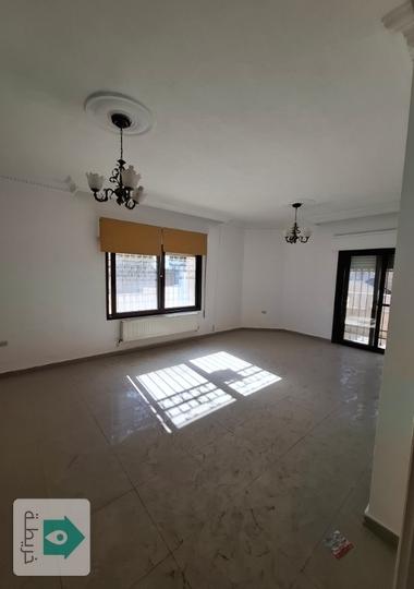 شقة ١٦٥ متر في أجمل مناطق شارع الجامعة الأردنية 