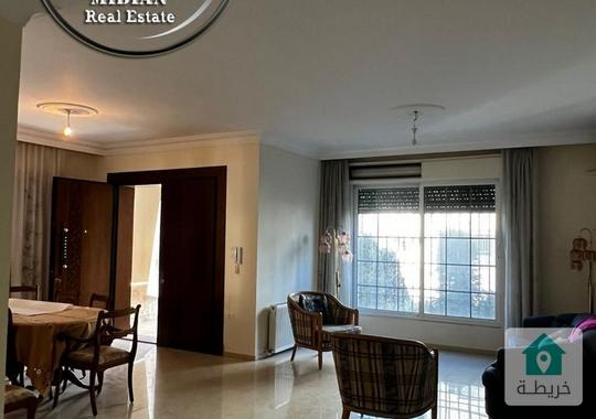 شقة ارضية فارغة للايجار دير غبار مساحة 200م مع ترس و حديقة 60م سوبر ديلوكس بسعر مميز