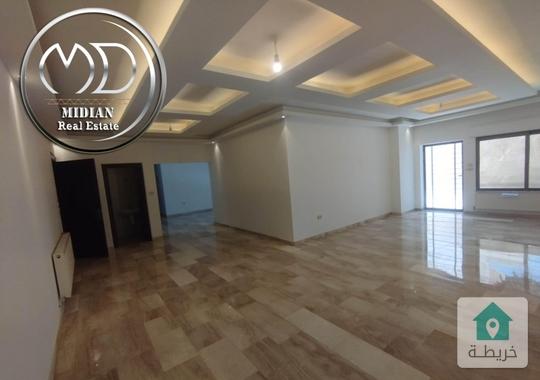 شقة شبه ارضي للبيع ضاحية النخيل مساحة 210م مع ترس و حديقة 100م جديدة لم تسكن بسعر مميز