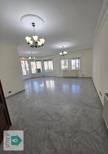 شقة للايجار في دير غبار أجمل المواقع ١٨٠م طابق أول 