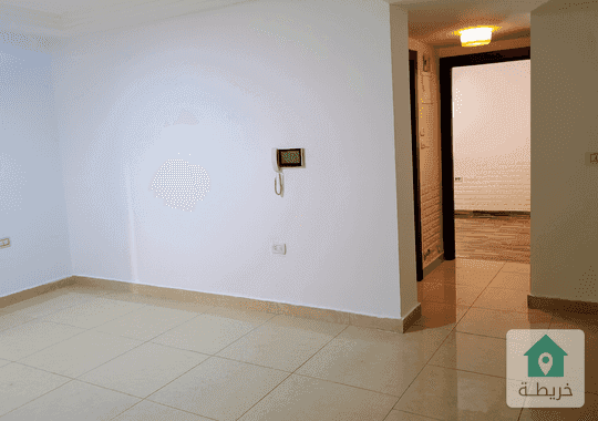 شقة 70م شبه أرضي غرفتين قرب كوزمو السابع  بديل ذكي عن الاستوديو ومؤجرة بـ 250 دينار