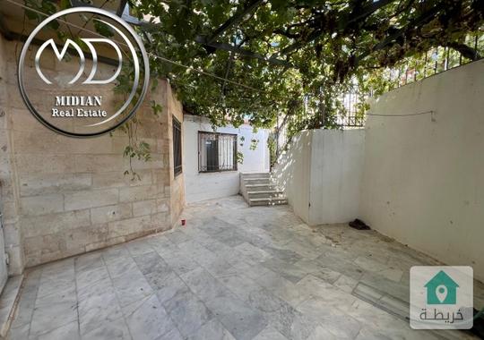 شقة شبه ارضي للبيع ضاحية الرشيد مساحة 165م مع ترس و حديقة 50م سوبر ديلوكس بسعر مميز