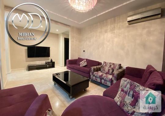 شقة مفروشة للايجار ضاحية الامير راشد مساحة 200م طابق ثالث تشطيبات و ديكورات فاخرة اطلالة جميلة