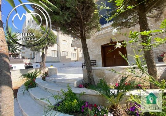 شقة ارضية فارغة للايجار خلدا العوجانية مساحة 190م مع ترس و حديقة 120م تشطيبات و ديكورات عصرية فاخرة