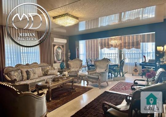 شقة دوبلكس للبيع طابق اخير مع روف حي الصحابة مساحة 260م مع تراسات تشطيبات ديكورات عصرية فاخرة اطلالة