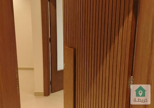 شقة أرضية جديدة بسعر مميز دير غبار للبيع 