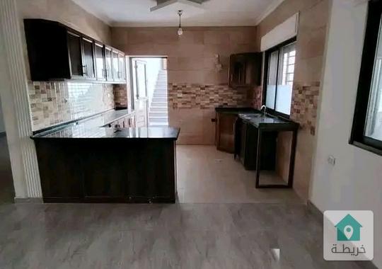 شقة للبيع طابق شبة ارضي ١٢٥متر مع ترس شارع الحرية ٤٨الف