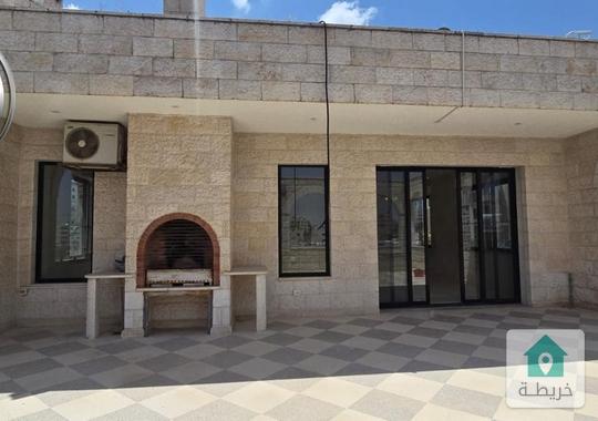 رووف طابقي فارغ للايجار في أجمل مواقع ام السماق مساحة 500م مع تراسات تشطيبات ديكورات عصرية فاخرة