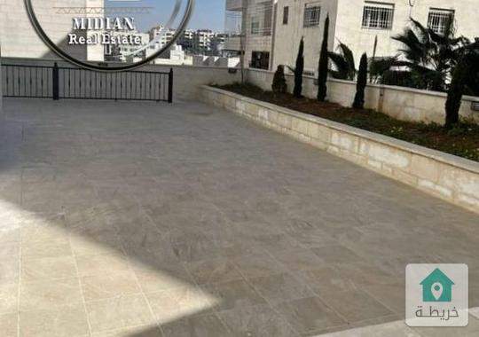 شقة ارضية فارغة للايجار خلدا مساحة 165م مع ترس و حديقة 150م تشطيبات و ديكورات سوبر ديلوكس