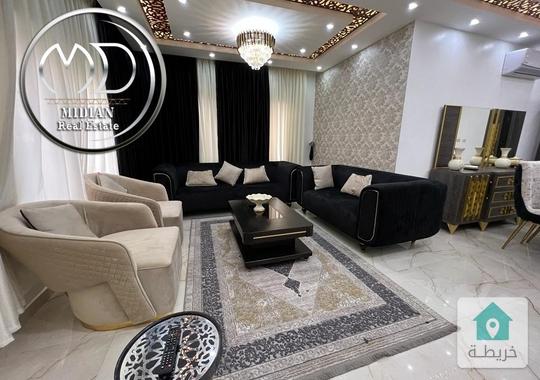 شقة مفروشة للايجار الشميساني مساحة 200م طابق اول تشطيبات و ديكورات فندقية فاخرة اطلالة جميلة