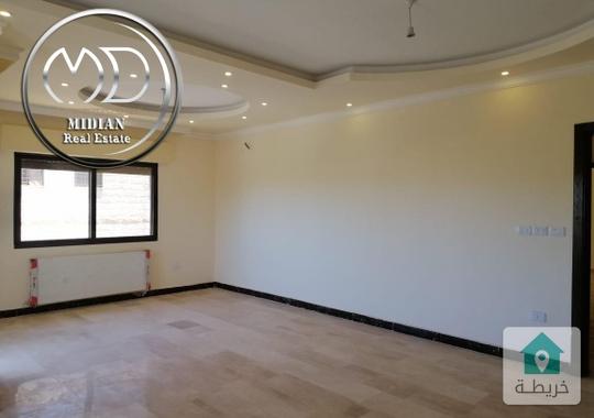 شقق فارغة للايجار الكرسي مساحات 200م تشطيبات و ديكورات فاخرة اطلالة جميلة بسعر مميز