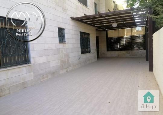 شقة ارضية فارغة للايجار الصويفية مساحة 200م مع ترس و حديقة 150م سوبر ديلوكس بسعر مميز