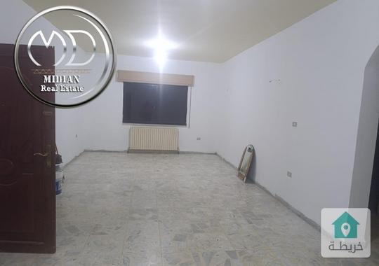 شقة للبيع ام اذينة مساحة 160م طابق ثالث اطلالة جميلة تصلح للاستثمار بسعر مميز