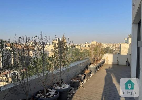 للبيع شقة فاخرة طابق 3 مع الروف في عبدون بسعر فقط 135 الف !!!!