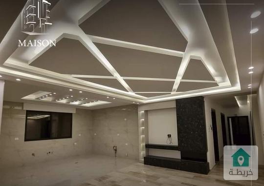 بالاقساط لمدة سنتين في دير غبار شارع الستين تشطيب فلل مع تدفئة تحت البلاط 