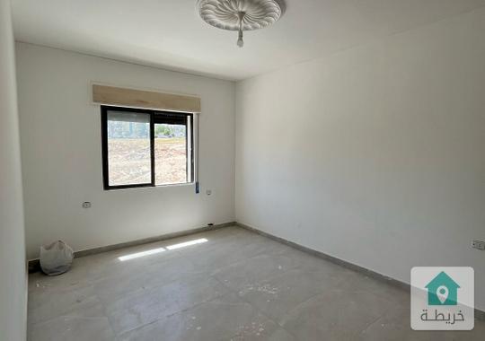 شقو في جبل الزهور طابق اول او ثاني تشطيب حديث من المالك مباشرة 