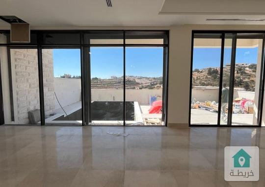 فيلا في دابوق تشطيب ملوكي و البيع من المالك مباشرة 