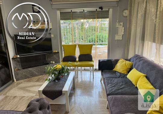 شقة مفروشة فاخرة للايجار ام السماق مساحة 200م طابق اول تشطيبات و ديكورات فندقية اطلالة جميلة