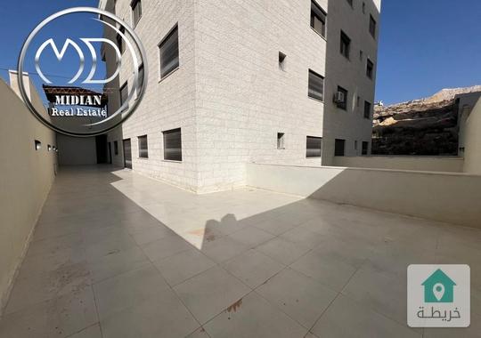 شقق شبه ارضي جديدة للبيع الظهير مساحات 165م  190م مع تراسات تشطيبات ديكورات فاخرة بأسعار مميزة جدا